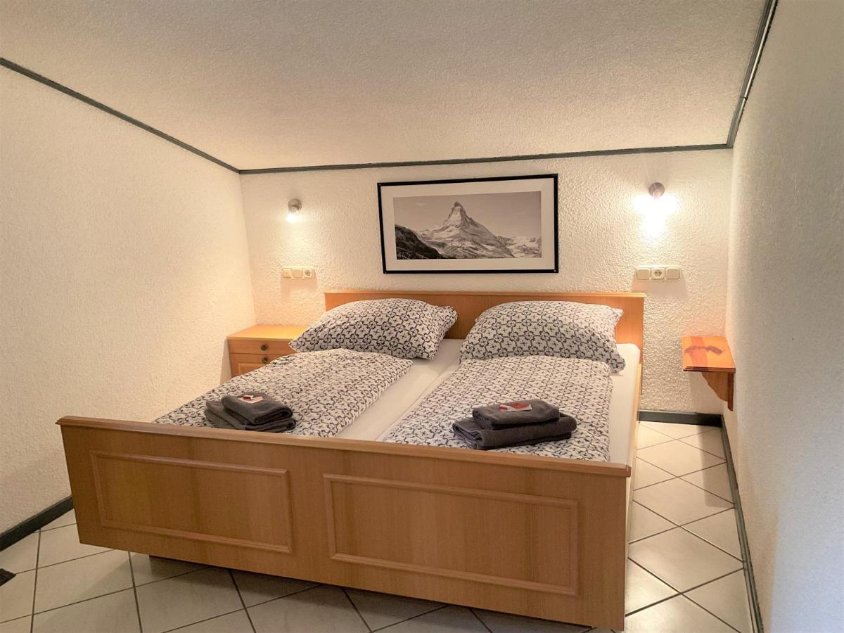 Hotel Wildrose นอยเคียร์เชน อัม โกรสเวเนดิเกอร์ ภายนอก รูปภาพ