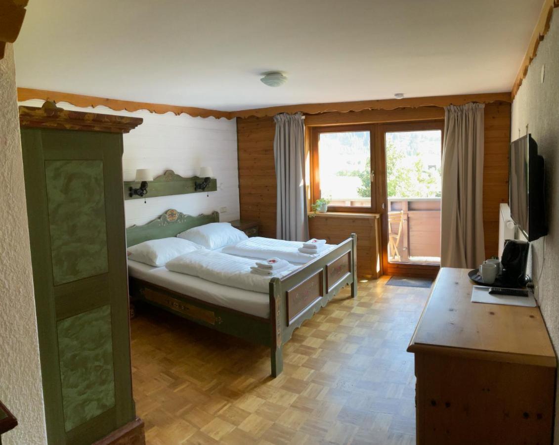 Hotel Wildrose นอยเคียร์เชน อัม โกรสเวเนดิเกอร์ ภายนอก รูปภาพ